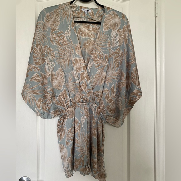 Fashion Nova Top/Dress with Leaf Pattern Size S - Picture 1 of 7